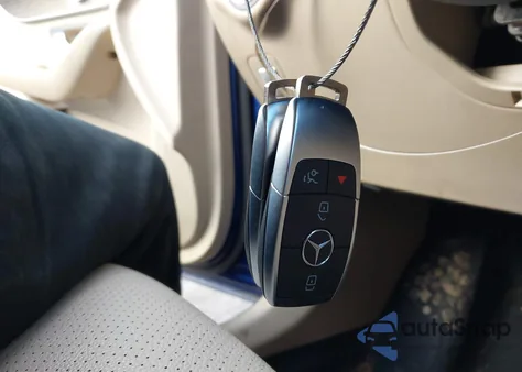 2021 Mercedes-Benz Glc 300 4Matic Suv из США, поврежденный, VIN W1N0G8EB3MV313033